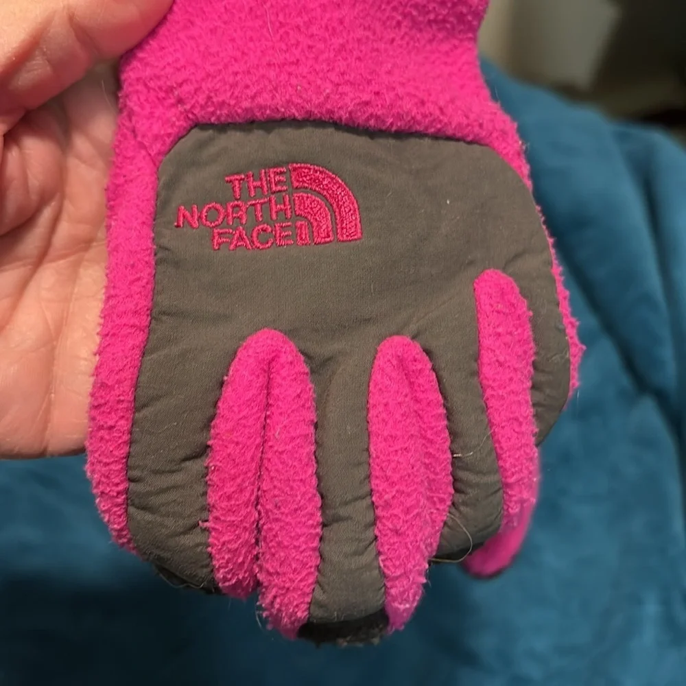 North Face Fleece Blend Gloves Pink size Small